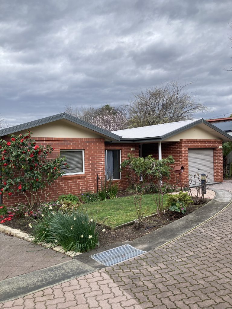 This image has an empty alt attribute; its file name is 3-Quinn-Sandown_1-768x1024.jpg